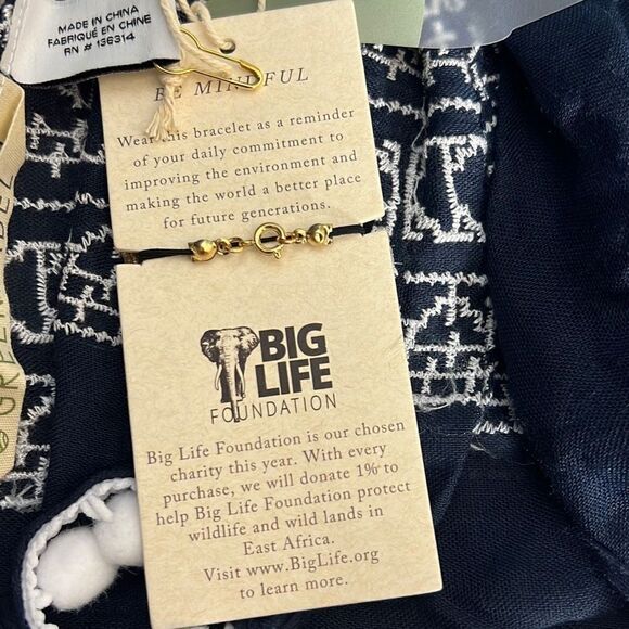 Quagga Green Label Women's Pompom Accent Scarf In Blue One Size NWT - Picture 3 of 12